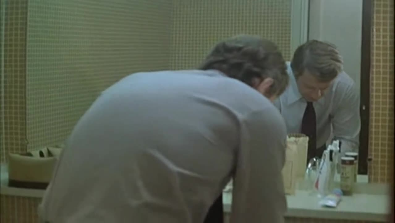 Lovec hlav (Jean Paul Belmondo, Bruno Cremer, Jean Négroni 1976 Krimi Thriller Akční) Cz dabing mkv