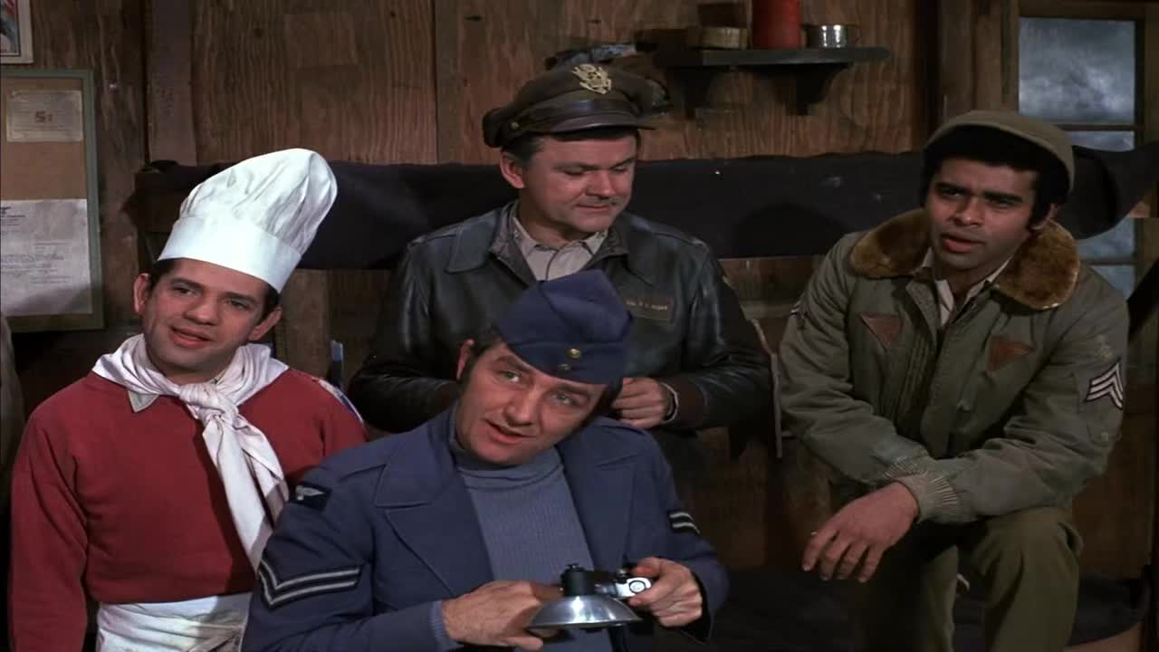 Hogan's Heroes S06E23 Look at the Pretty Snowflakes mkv