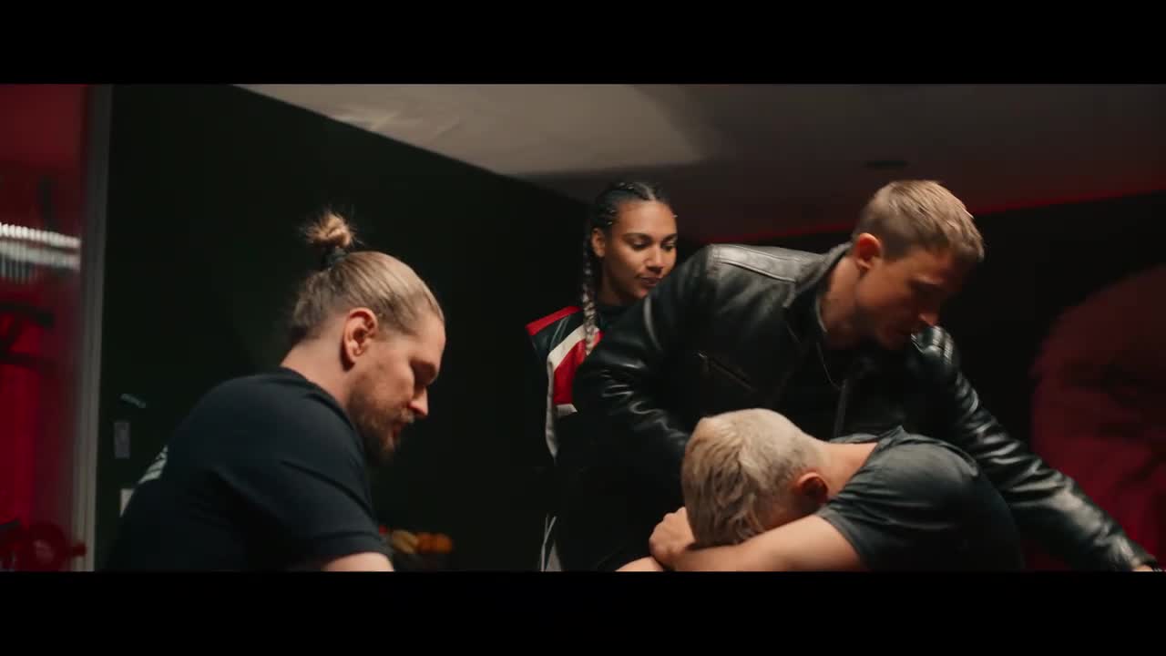 60 minut (Emilio Sakraya Dennis Mojen Marie Mouroum 2024 Akční Drama Sportovní 1080p ) Cz dabing mkv