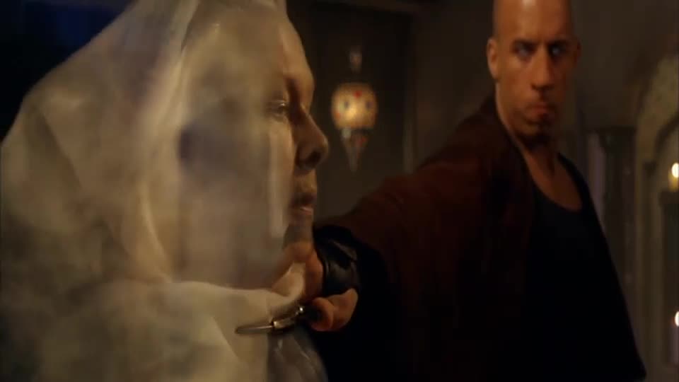 Černočerná tma 2 (Vin Diesel,Colm Feore,Thandiwe Newton 2004 Sci Fi Akční Thriller Dobrodružný) Cz dabing mp4