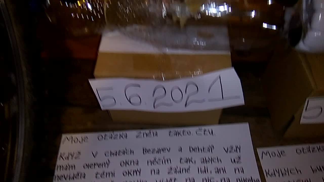 V roce 2021 princezna Marianka bumbá pitnou vodu z kohoutku chatičky kempu Bezdrev 2 mp4