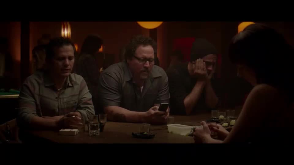 Šéf (Jon Favreau, John Leguizamo,Scarlett Johansson, Dustin Hoffman, Sofía Vergara 2014 Komedie Drama Bdrip ) Cz dabing mp4